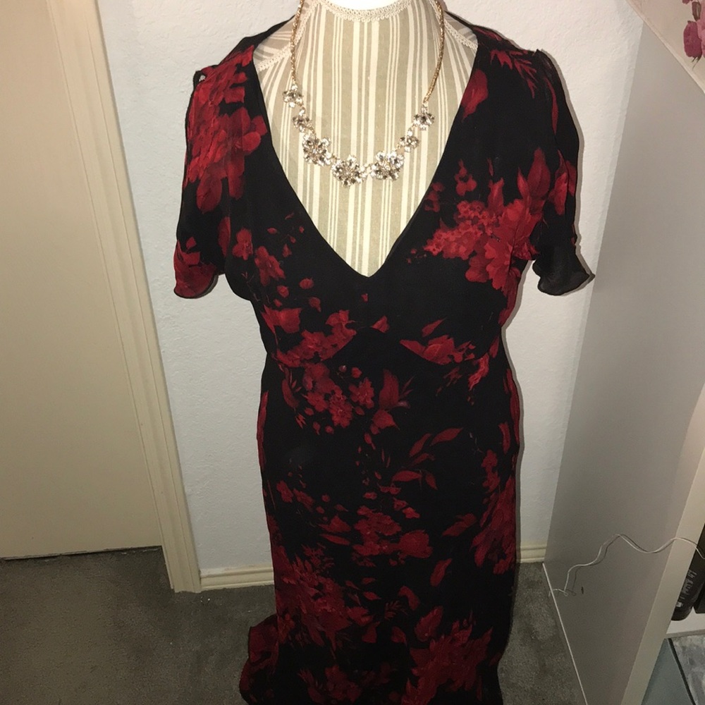 Lily Maxi dress sheer Red flower overlay